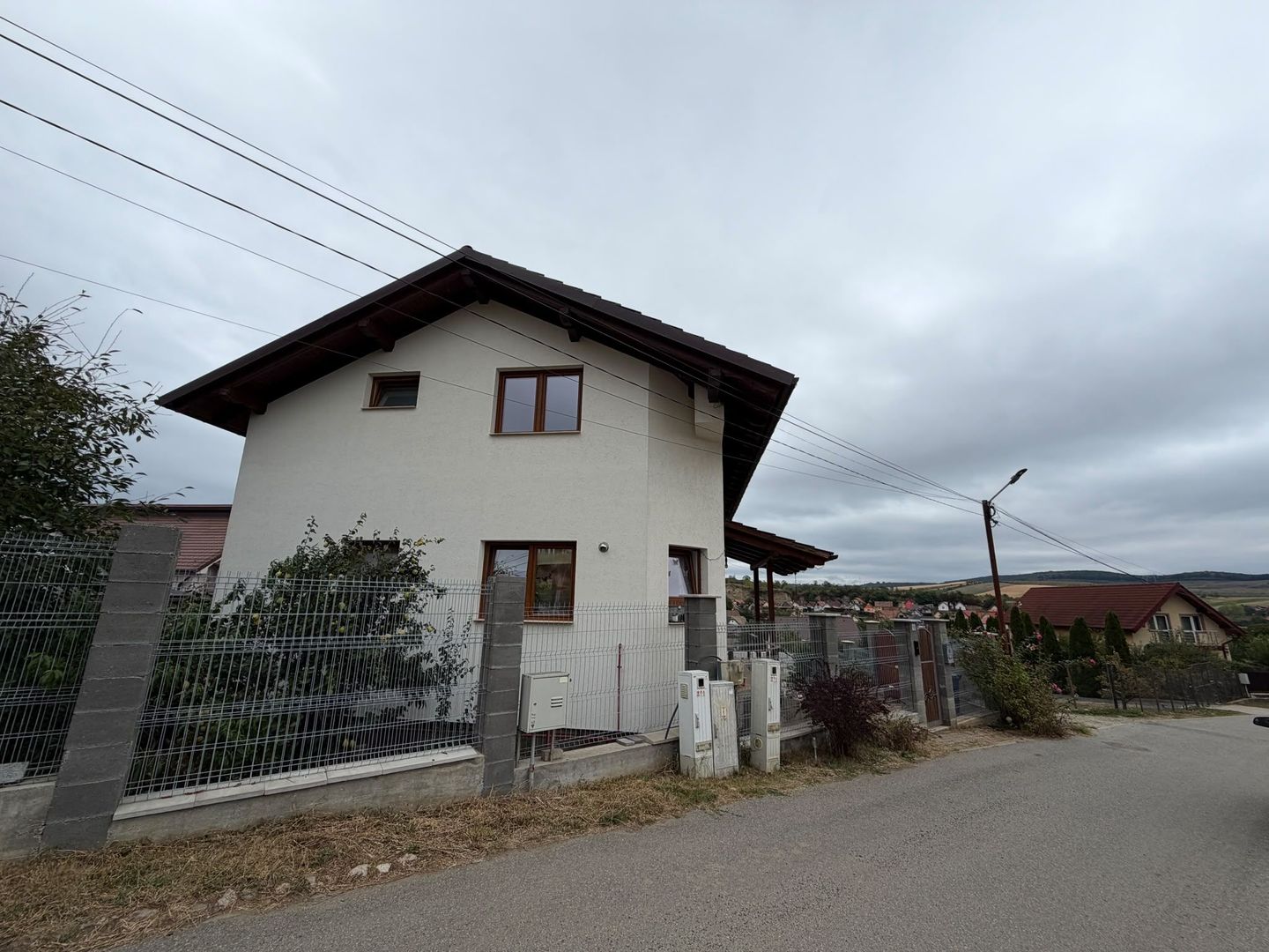 Casă de vânzare în Șura Mare, teren 334 mp - Poză 11