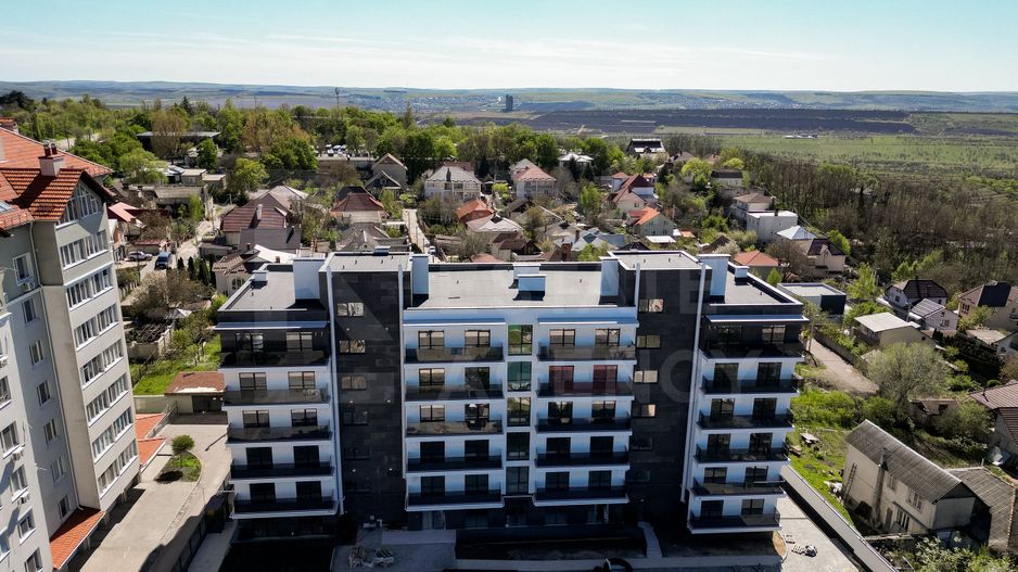 Vânzare, apartament, 2 camere și living , șos, Hîncești, Telecentru - Poză 2