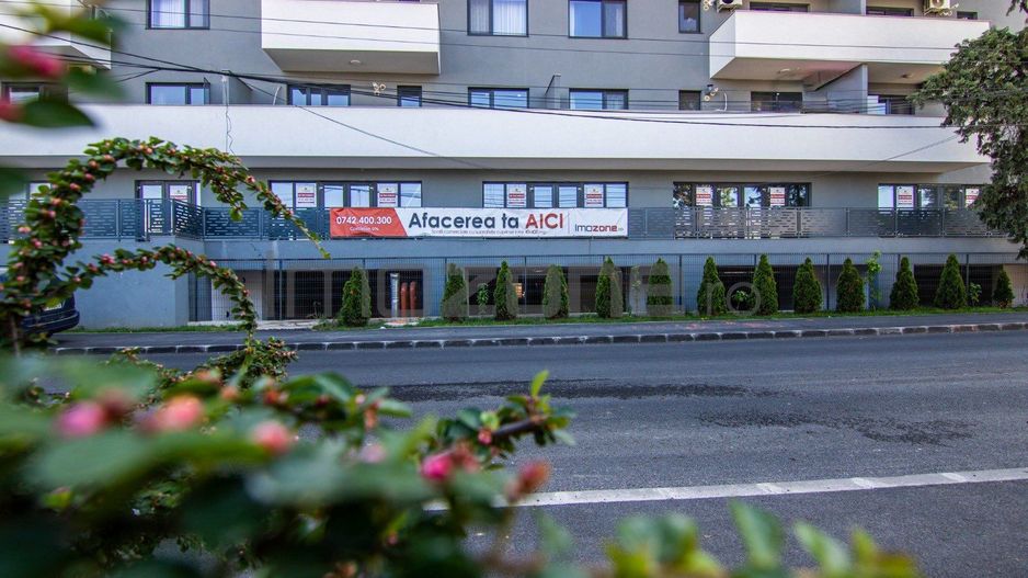 Spatiu Comercial | De Vanzare | intre 50 mp - 400 mp | Front Stradal - Poză 3