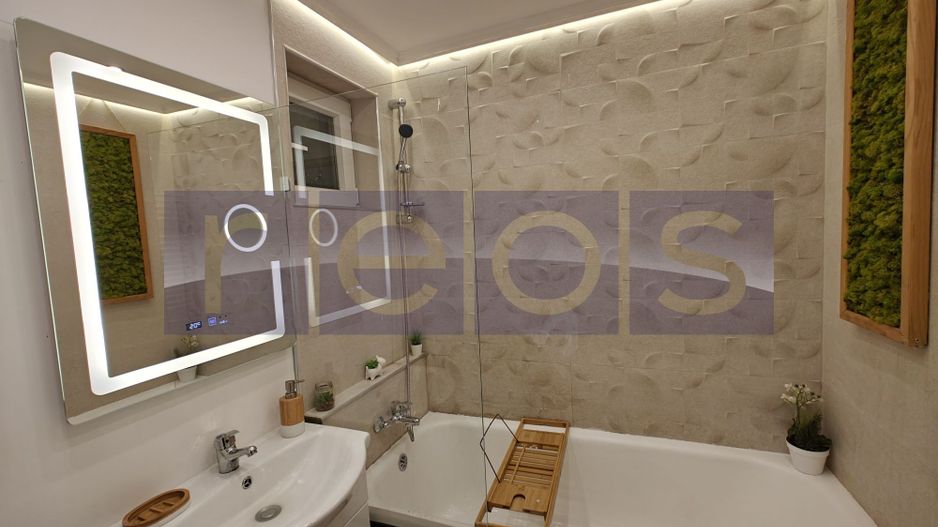 VANZARE- GARSONIERA  - TIMPURI NOI -TINERETULUI - Poză 5