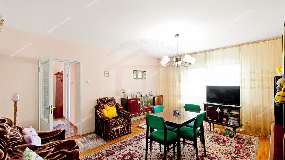 Vand/schimb apartament 4 camere, Micro 17, 98 mp, 120.000 EURO - Poză 6