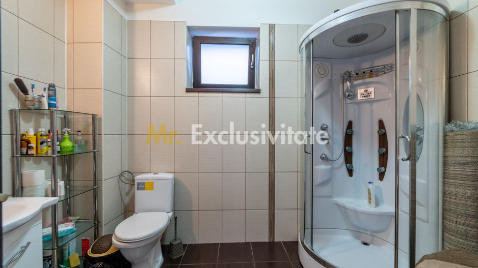 Apartament decomandat doua camere  cartier Banat - Poză 4