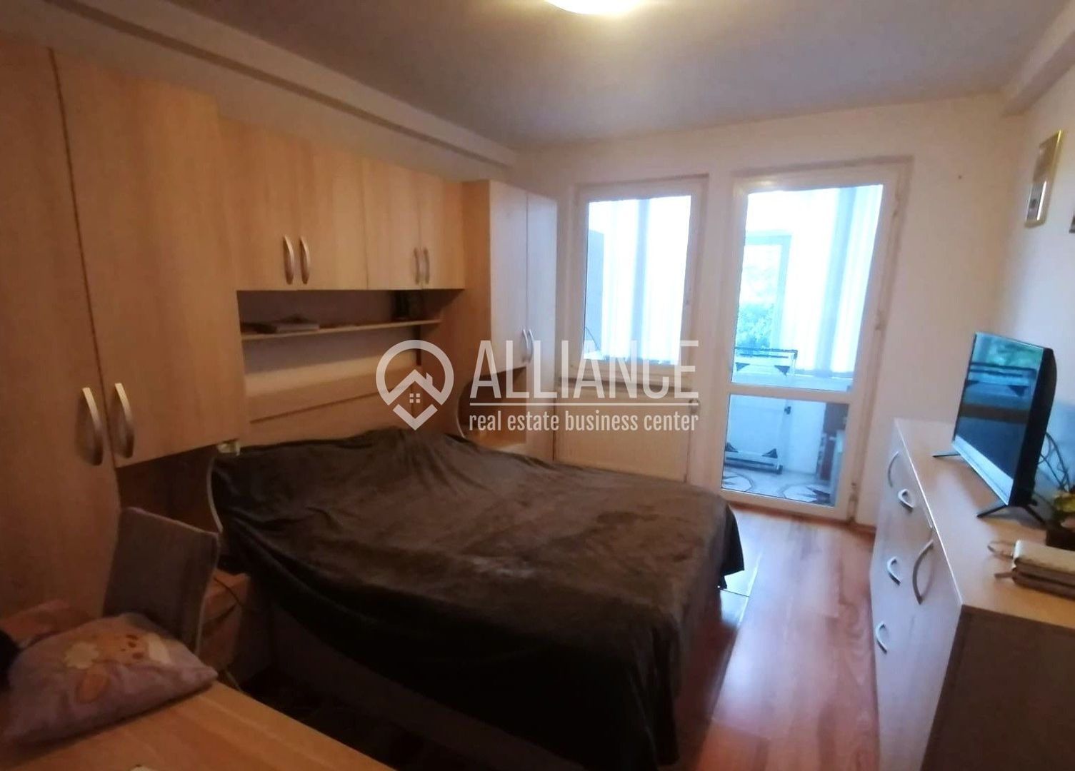 BULEVARDUL FERDINAND (COD 10)- Apartament 3 camere de vanzare - Poză 7
