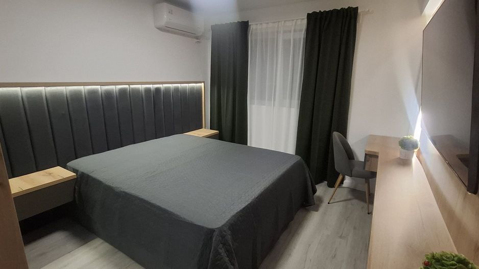 De inchiriat apartament 2 camere Aparatorii Patriei sector4 - Poză 1