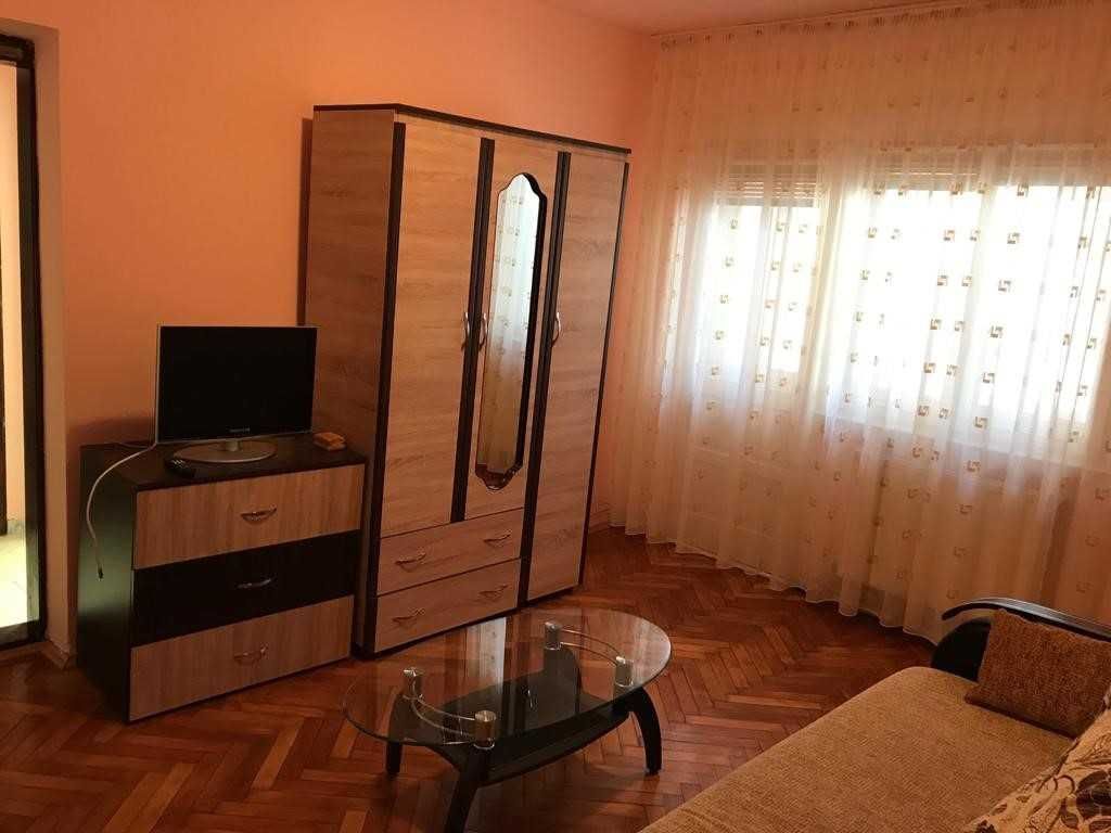 Apartament cu 2 camere de inchiriat, in Cetate - Poză 1