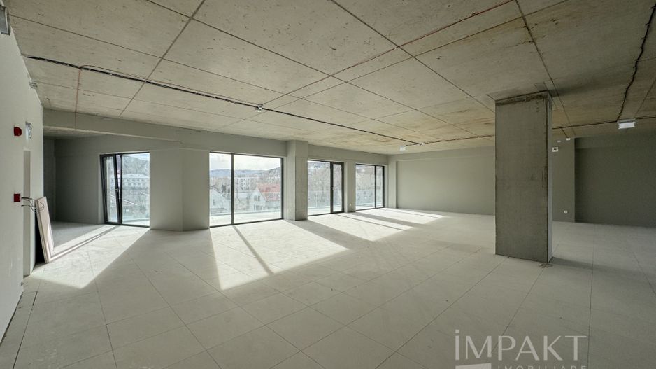 Spatiu de Birouri zona Vivo, 304 m2, terasa 35 m2 - Poză 3