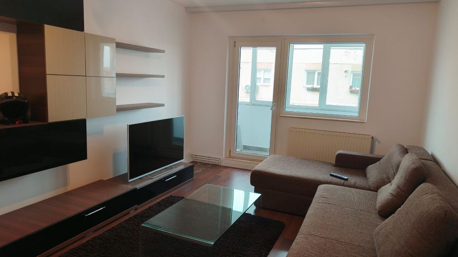 Apartament 3 camere Tractorul - Poză 2