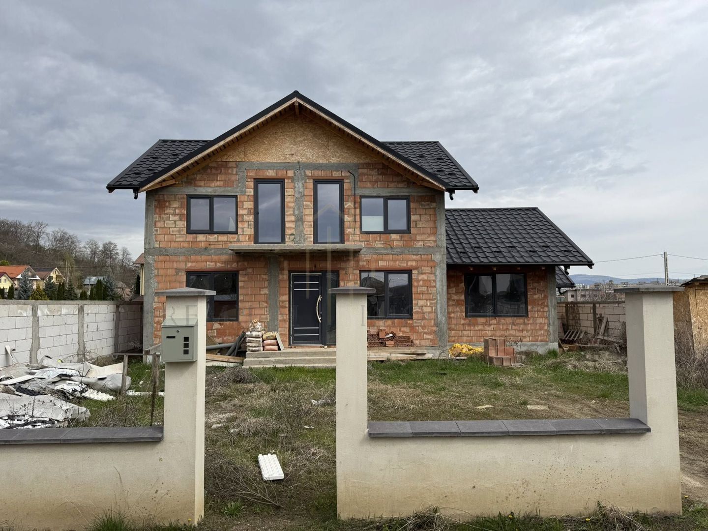 Casa individuala de Vanzare - Cartier Andrasesti - Poză 2