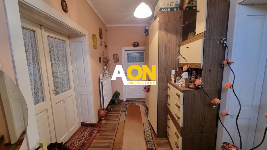 de vanzare casa 3 camere, 238mp teren, zona Centru - Poză 5