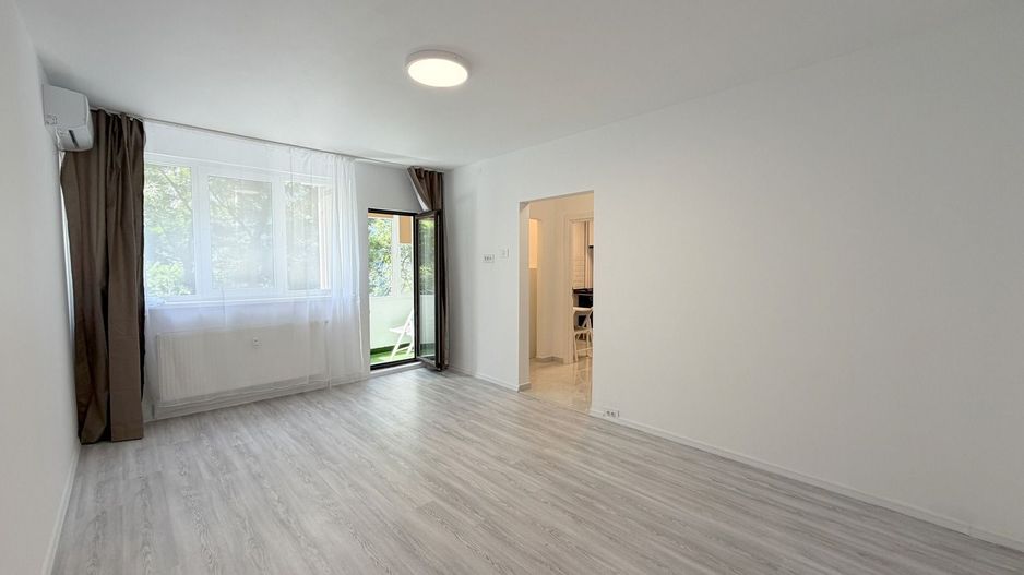 2 camere | centrala proprie | langa metrou | vedere spate  | Bd Ion Mihalache - Poză 1