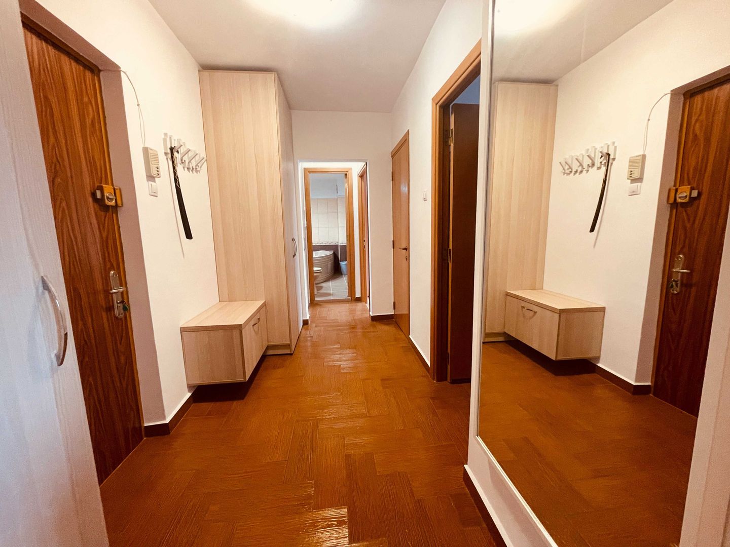 De inchiriat aparatament 2 camere , Mall Vitan sector3 - Poză 4