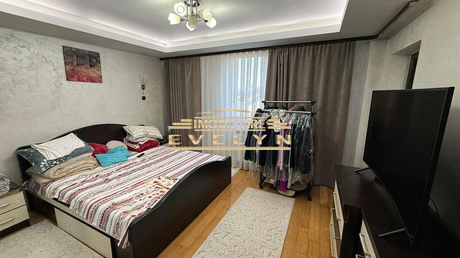 Apartament 3 camere, etaj 1, Str. Miorita - Poză 5