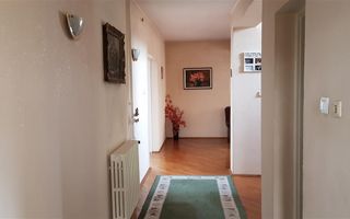 Casa ideala pentru transformare in pensiune - Poză 12