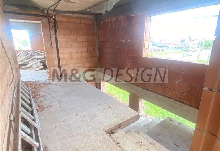 Sacalaz casa la rosu - Poză 7