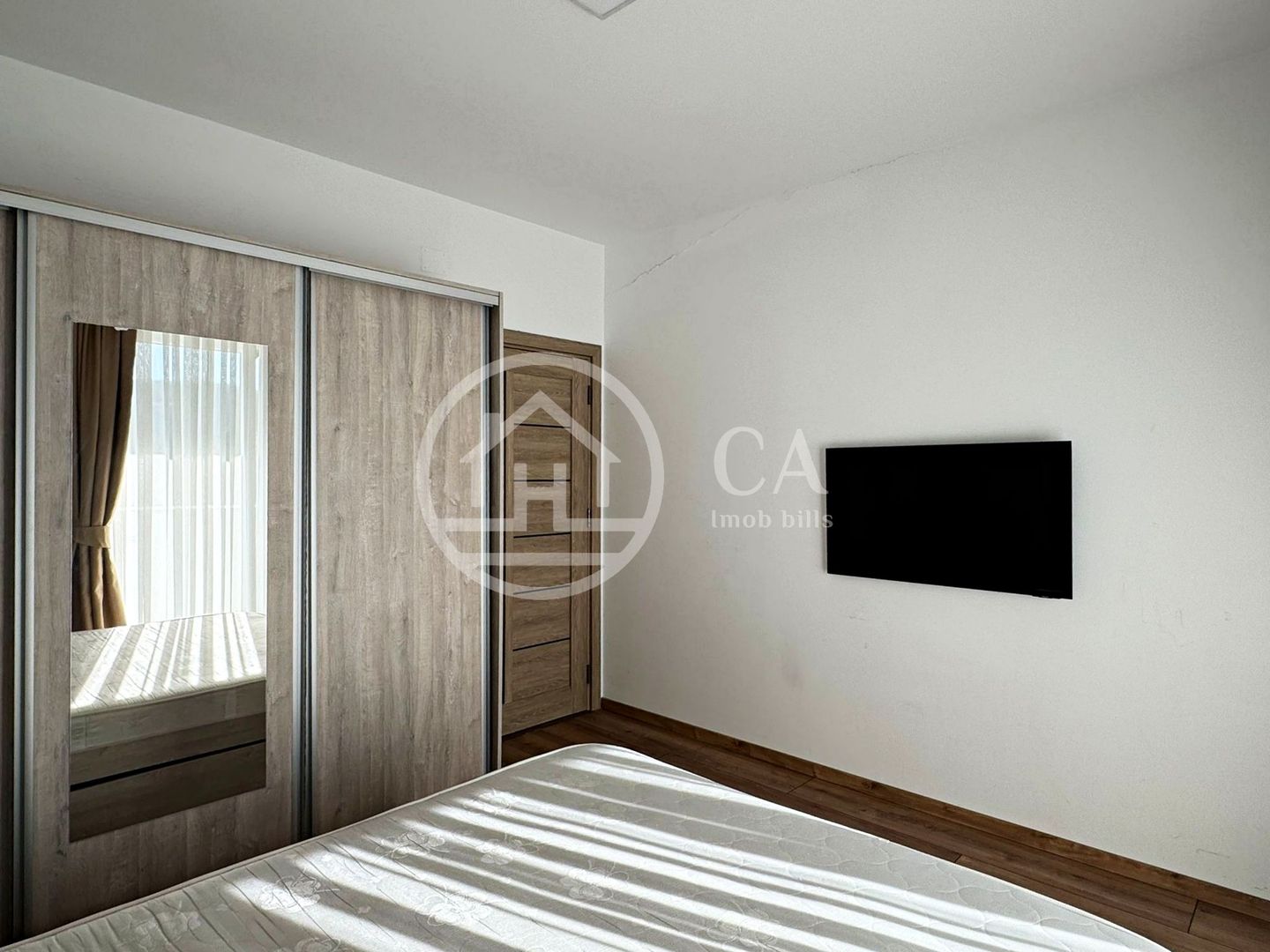 Apartament de închiriat cu 3 camere în PRIMA ONESTILOR, Oradea - Poză 2