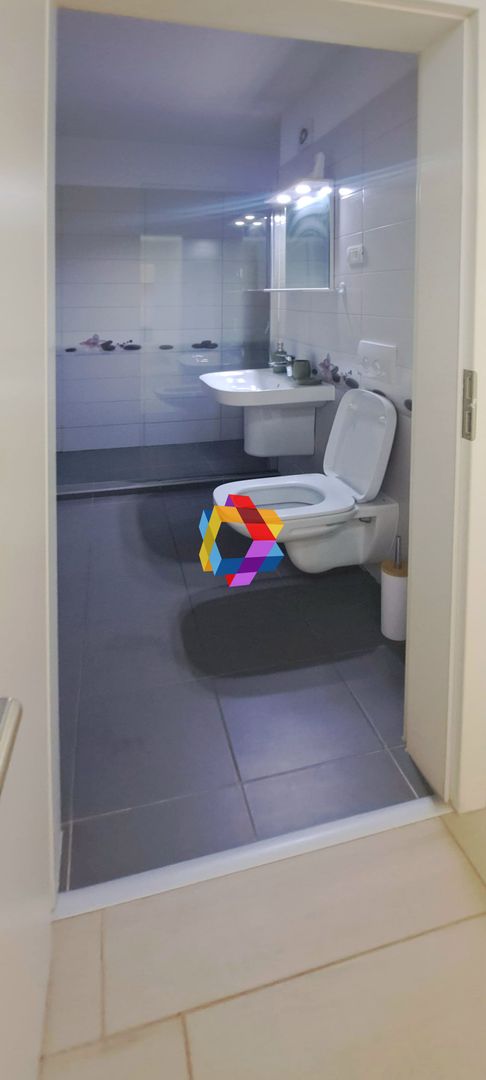 Apartament cu doua camere, zona Tractorul - Coresi, 51 mp + loc parcare subteran - Poză 10