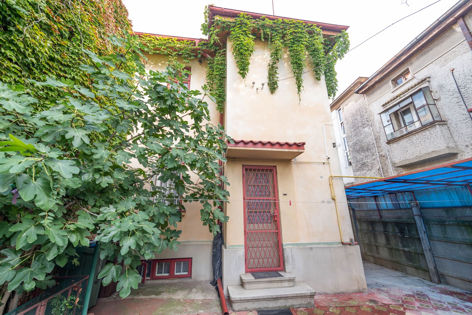Casa de vanzare, 138 mpu, 244 teren, curte, garaj, Cartierul Domenii - Poză 30