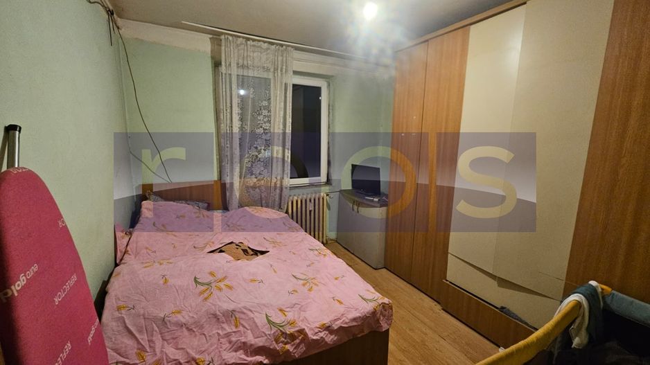 DE VANZARE 3 CAMERE DECOMANDAT | 2 BAI | BLOC REABILITAT | GHENCEA - Poză 2