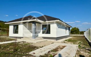 Casă cu 4 camere de vânzare in zona Podgoria, Oradea - Poză 2