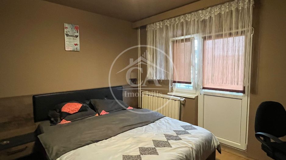 Apartament de închiriat cu 3 camere în zona ultracentrală, Oradea - Poză 1
