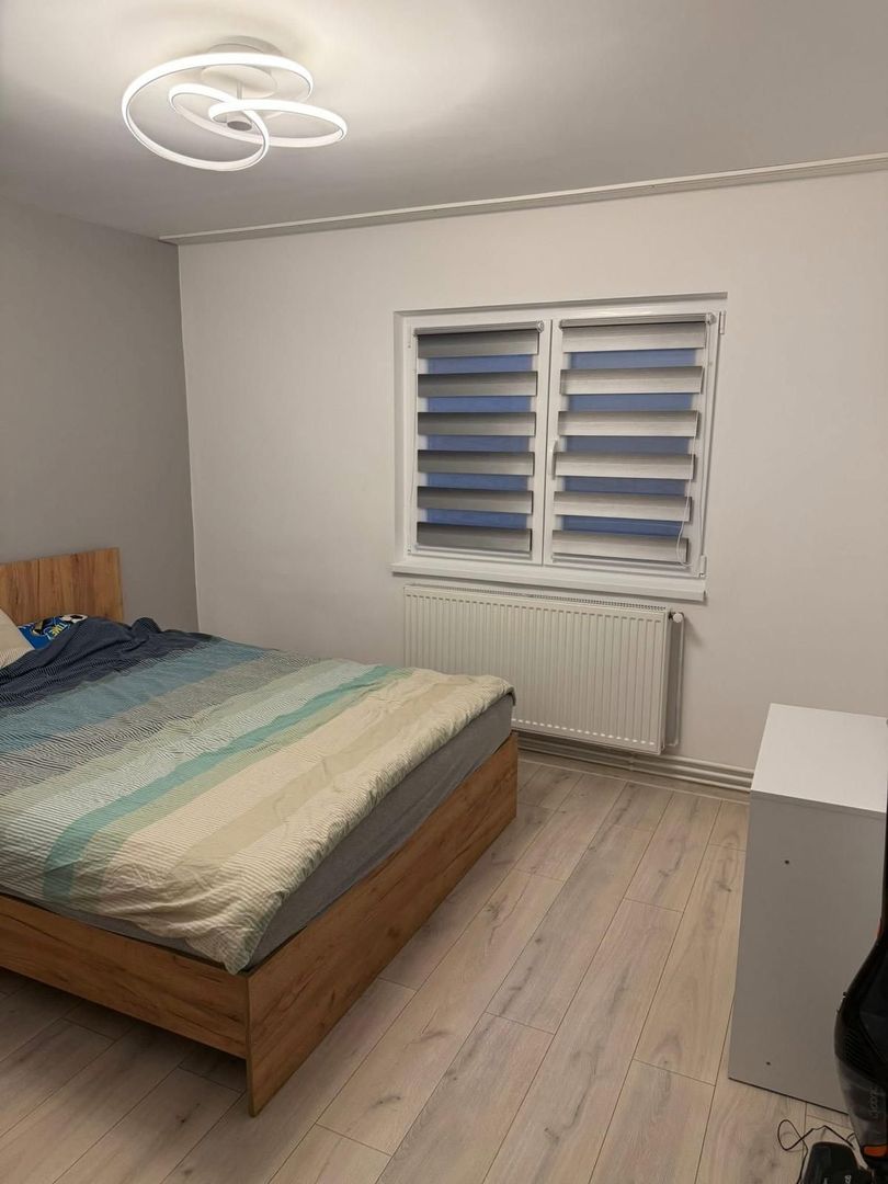 Apartament de vanzare in zona Cetate -Mercur - Poză 3