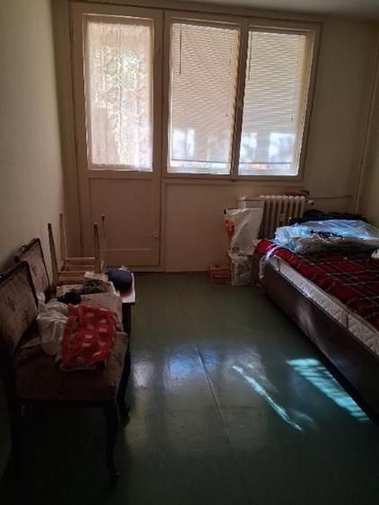 Vanzare apartament 3 camere, etaj 1/4, Titan-Fetesti - Poză 2