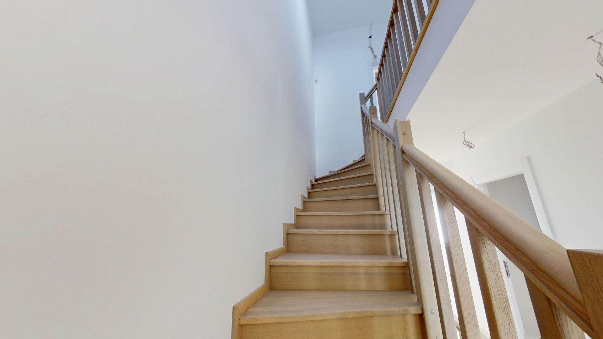 Casa Finalizata Metro Voluntari Finisaje Complete Pompa Caldura - Poză 24