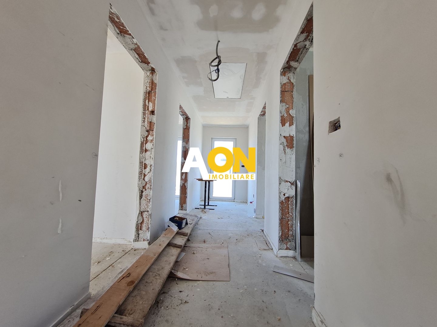 Casa 4 Camere, 138 mp, P+M, Teren 400 mp, Toate Utilitatile, Micesti - Poză 9