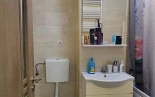 Apartament modern cu 2 camere și parcare subterană, zona Petrom. - Poză 8