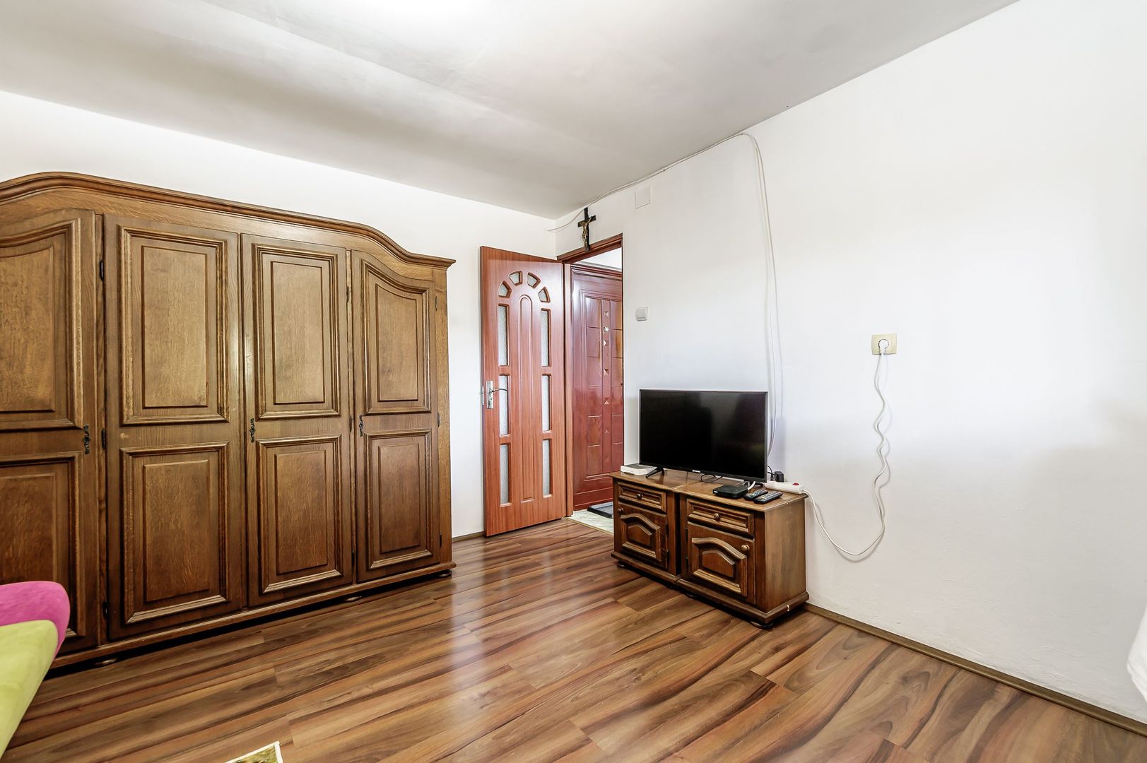 Casă cu teren generos și priveliște panoramică – Lipova - Poză 5