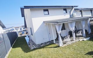 Duplex modern în Miroslava, 86 mp + terasă, teren 340 mp, pod mansardabil - Poză 1