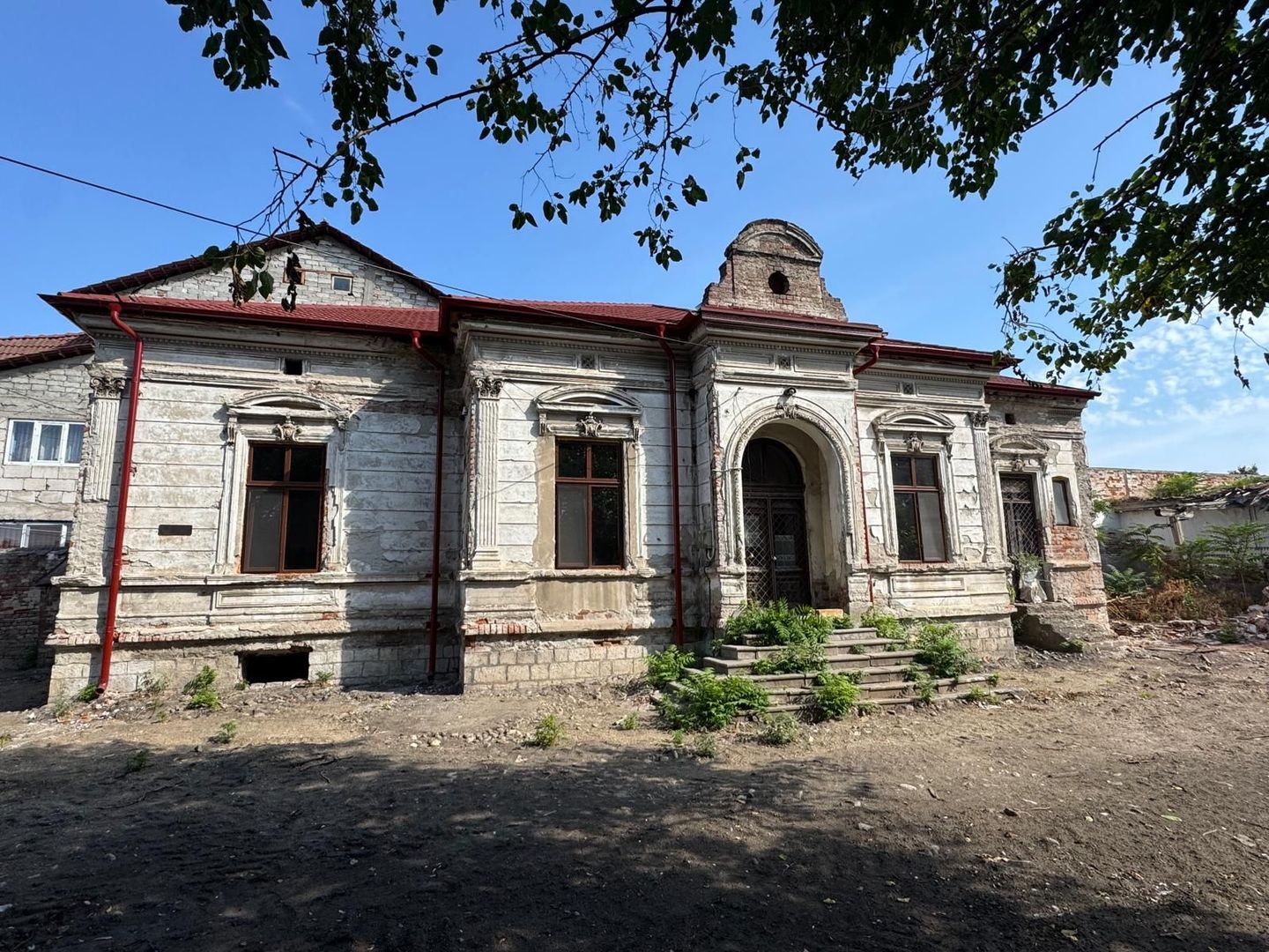 vand Casa zona Biserica Noua cu teren 600 mp - Poză 1
