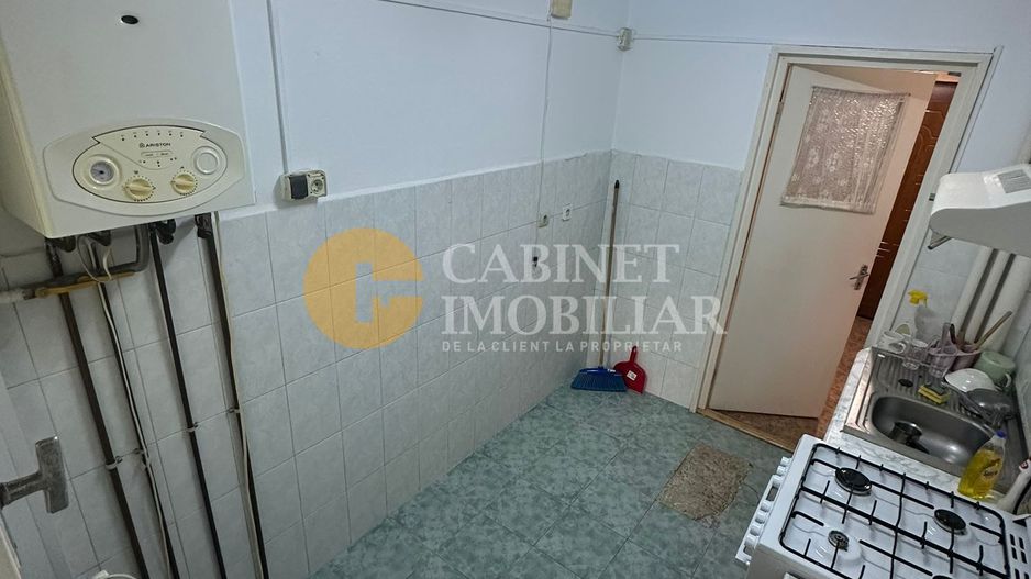 TATARASI -2 CAMERE DECOMANDAT - ETAJUL 1 - MOBILAT SI UTILAT - Poză 2