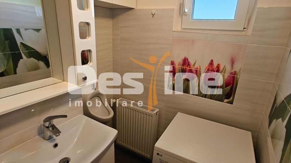 Apartament Superb  3 camere PLopeni 52.86 mp! - Poză 4