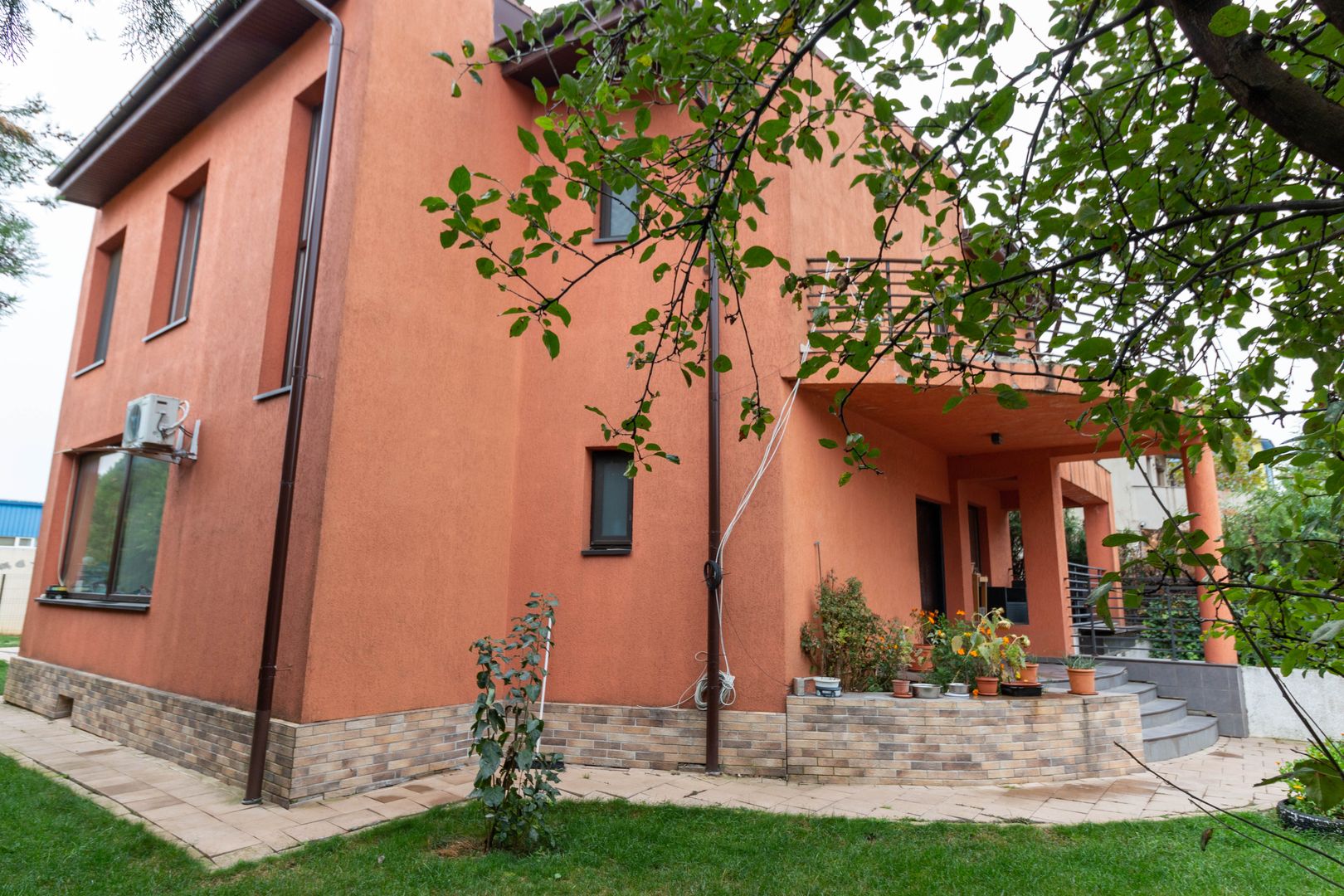 Casa moderna cu garaj de vanzare Popesti Leordeni - Poză 2