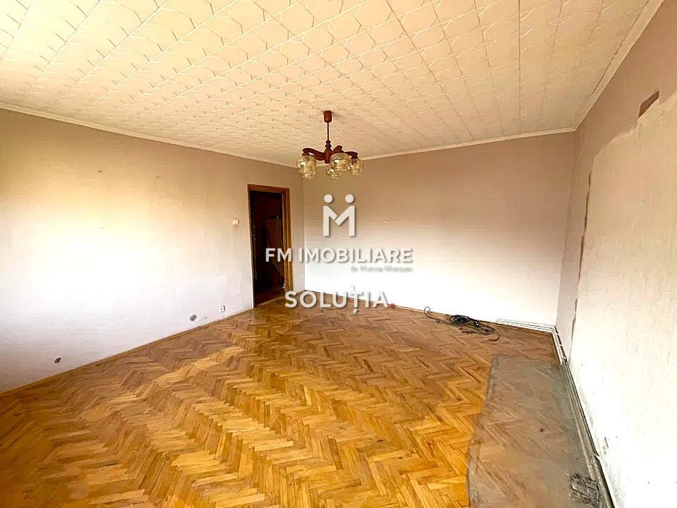 Apartament 3 camere, decomandat, Petru Rareș, etaj intermediar! - Poză 2