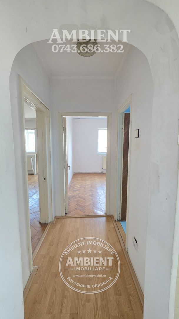 Apartament cu 2 camere, etaj 6 cu lift, VASLUI - zona CENTRU - AUROCOR; - Poză 5