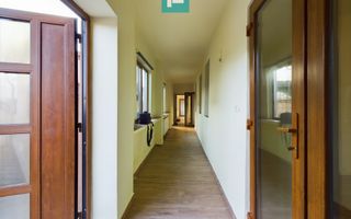 Casă cu 5 camere în Vladimirescu - Poză 26