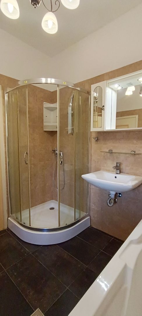 Apartament cu suprafata de 110mp-zona colinei - Poză 13