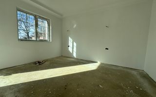 Casa Individuala in Mosnita. La asfalt. Cu Carport - Poză 7