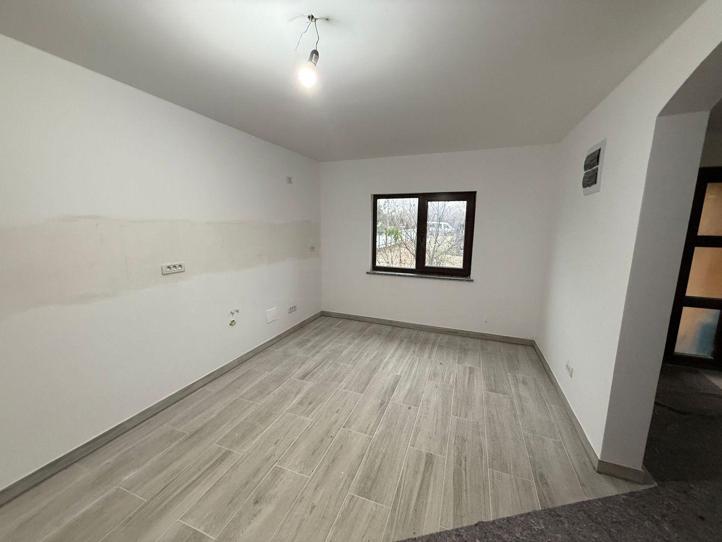 CASA DE INCHIRIAT RADAUTI | IDEAL PENTRU CRESA DE COPII | - Poză 1