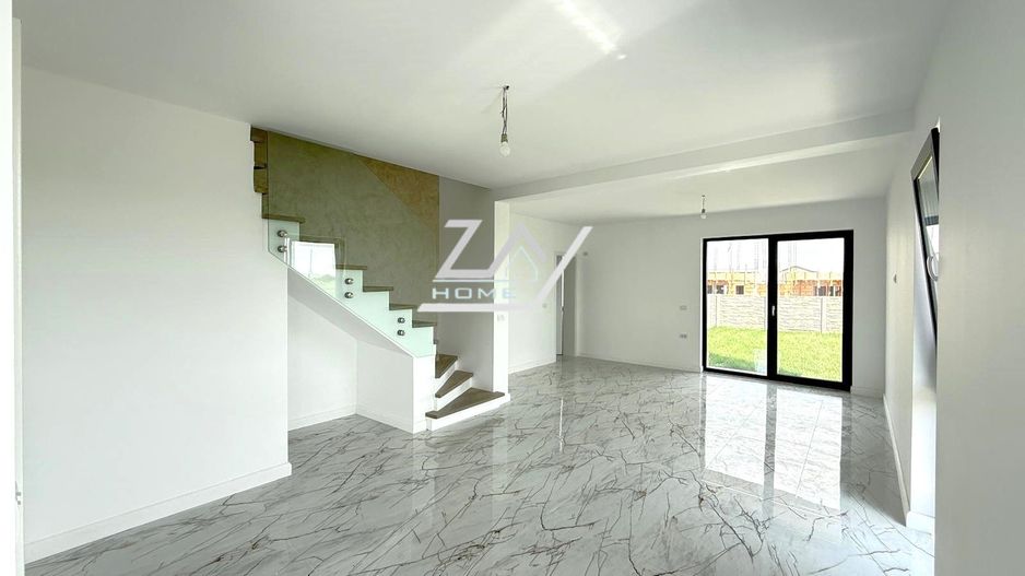 Duplex finalizat despartit prin camera tehnica. 3 dormitoare. 2 balcoane. - Poză 1