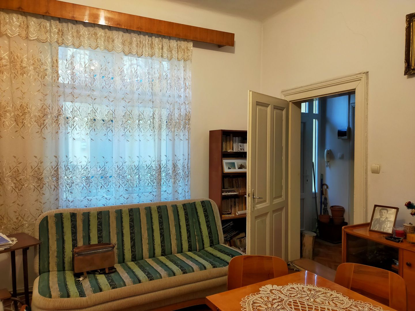 APARTAMENT 2 CAMERE ZONA SEMICENTRALA - Poză 1