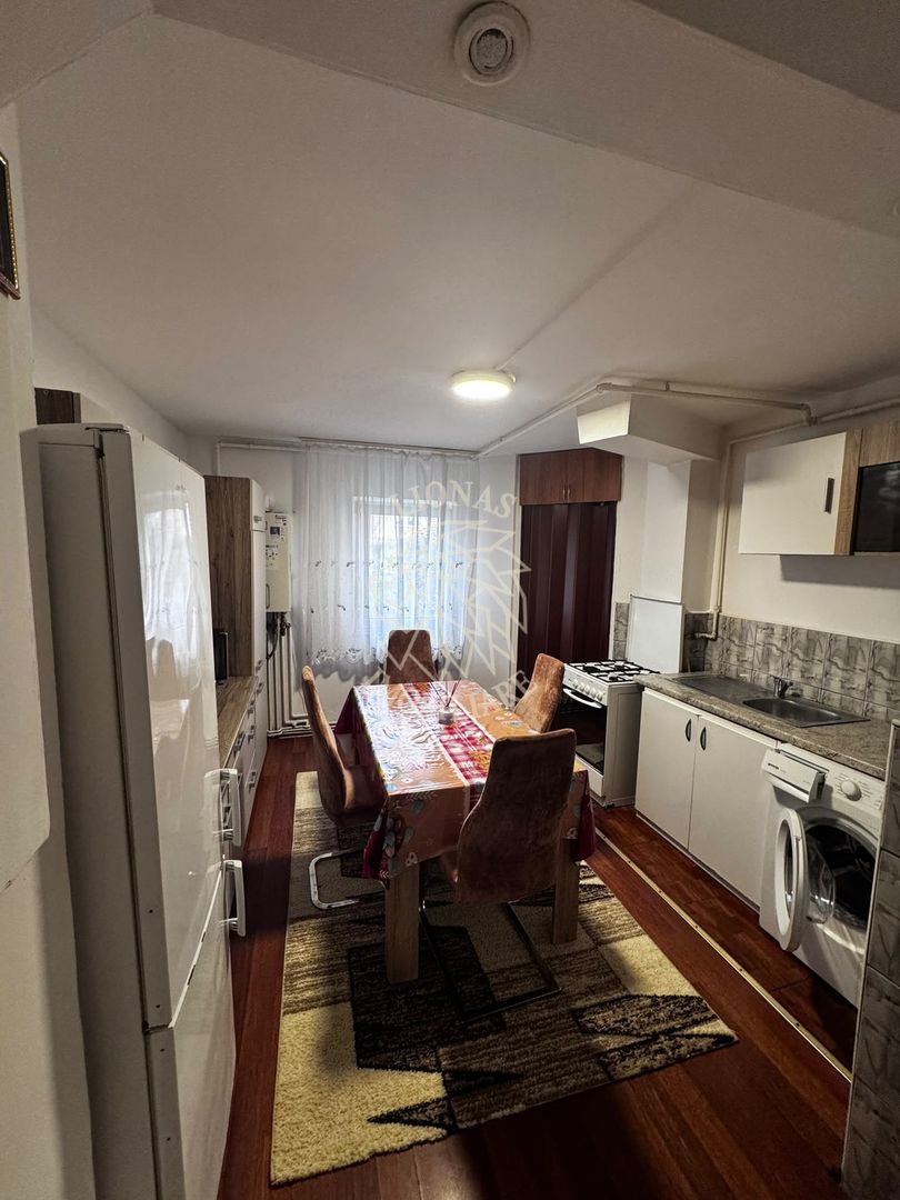 Apartament decomandat 2 camere 55 mp-parter inalt-Zona Petru Maior - Poză 3