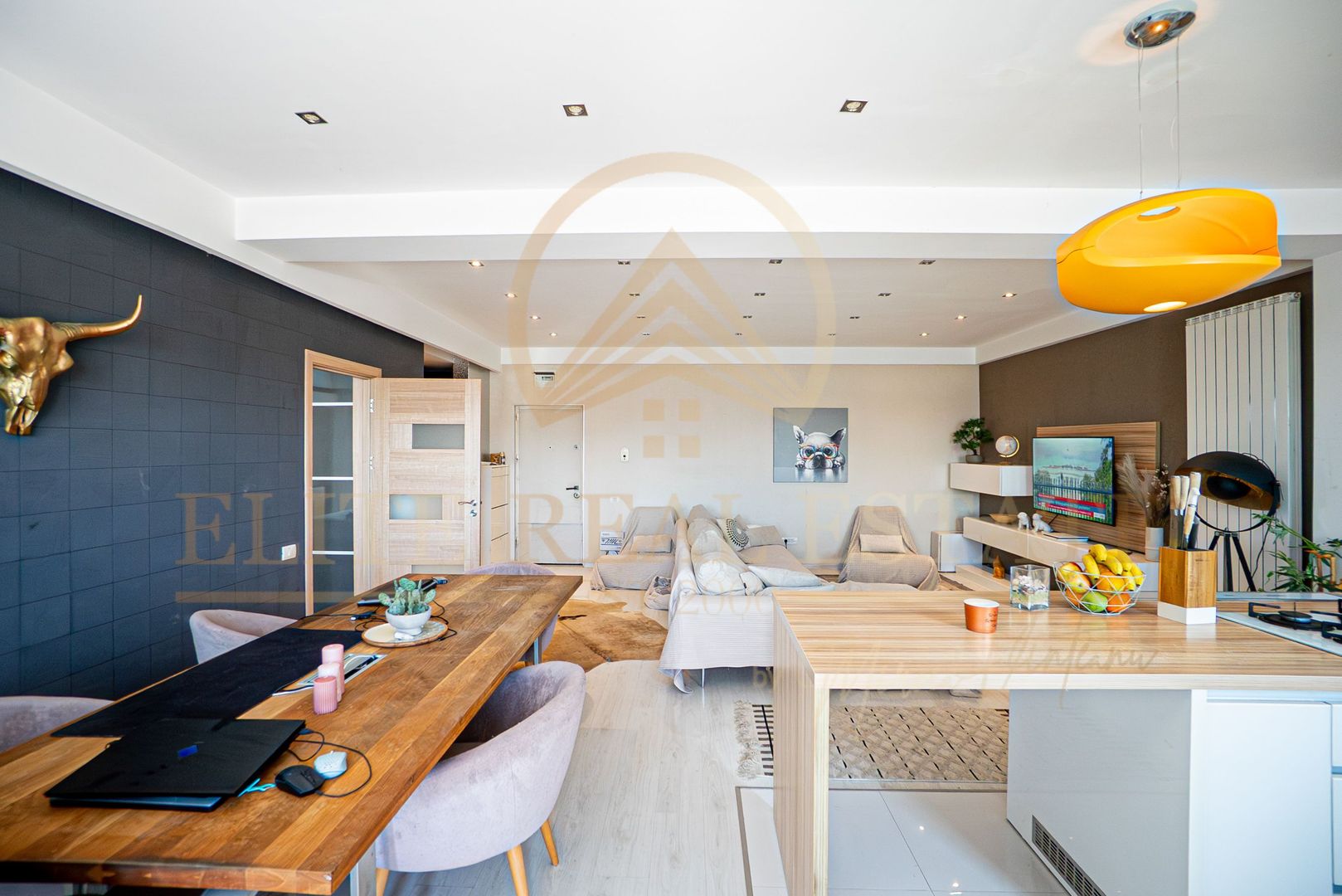 Apartament 3 camere Palazu Mare – 121 mp cu vedere la lac si parcare - Poză 3