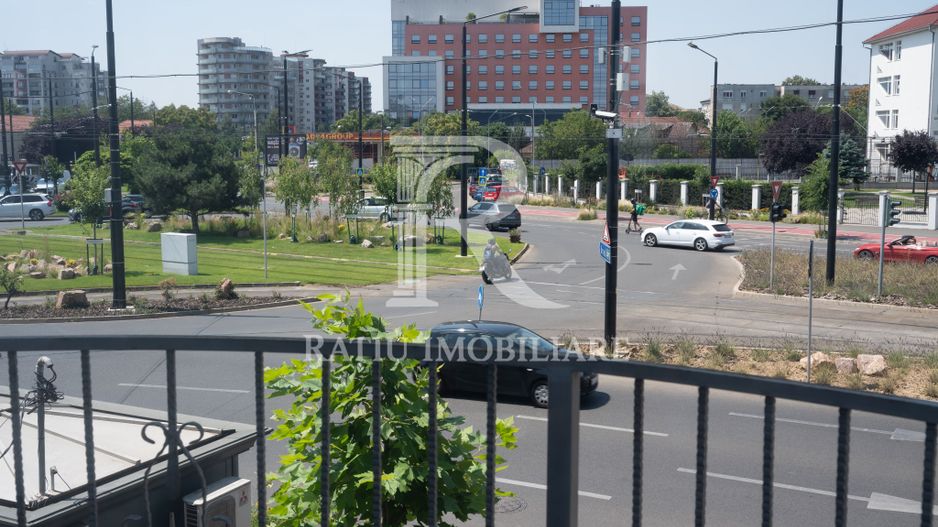 Spatiu Comercial | Etajul 1 + Mansarda | Decebal | 300 mp | Oradea - Poză 1