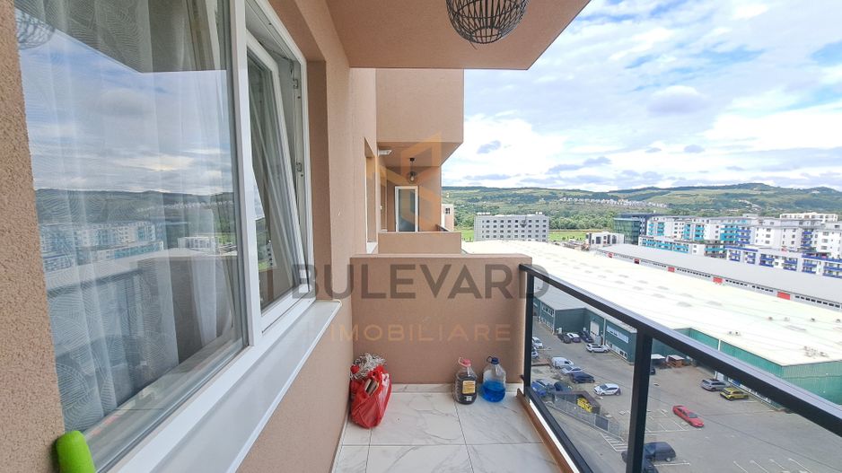 Apartament 2 camere cu parcare, zona Metro! - Poză 1
