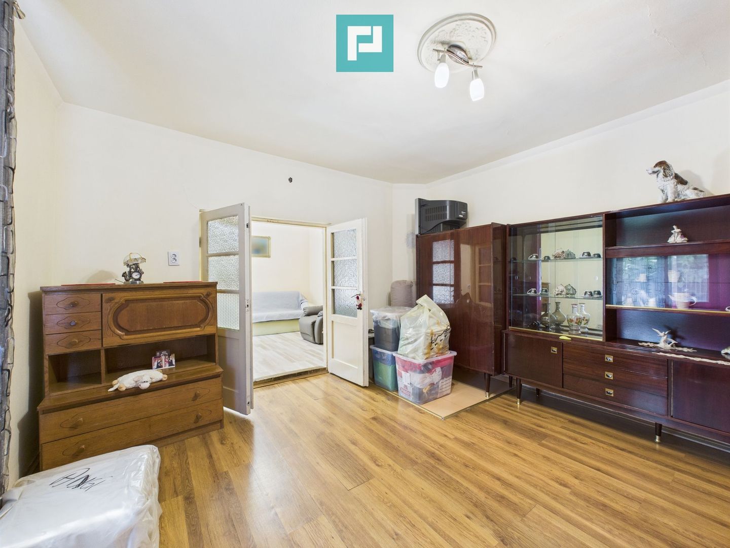 Casă de cărămidă in Grădiște - Poză 8