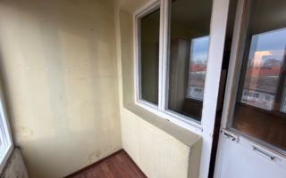 Etaj intermediar. Zona excelenta. Disponibil imediat - Poză 8