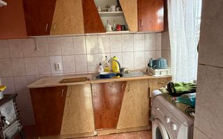 Casă de vânzare în URIU - 1400 mp teren . - Poză 6